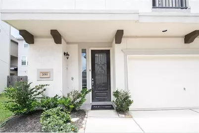 2011 Royal Landing Drive, Houston, TX 77045 - Photo 2