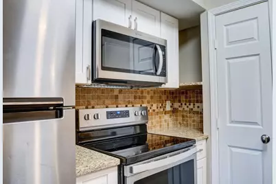 9020 Grannis Street #4, Houston, TX 77075 - Photo 8