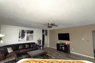 3231 Naples Grove Ln, Houston, TX 77047 - Photo 6