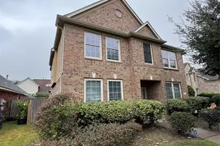 12622 Riverhill Ct, Houston, TX 77014 - Photo 2
