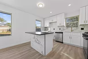 6621 Jason St, Houston, TX 77074 - Photo 8