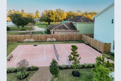 7609 Victory Reserve Street, Houston, TX 77088 - Photo 24