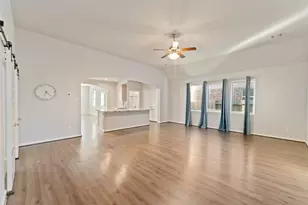 2731 Dry Creek Dr, Missouri City, TX 77459 - Photo 4