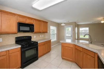 4711 Buescher Court, Pearland, TX 77584 - Photo 4
