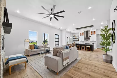 484 Angus Trail, Angleton, TX 77515 - Photo 6