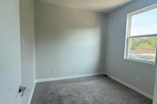 4923 Higgins St St, Houston, TX 77033 - Photo 12