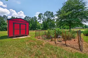 831 Co Rd 1207, Rusk, TX 75785 - Photo 36