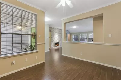 74 S Wynnoak Circle, The Woodlands, TX 77382 - Photo 6