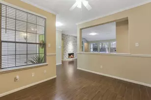 74 S Wynnoak Cir, The Woodlands, TX 77382 - Photo 6