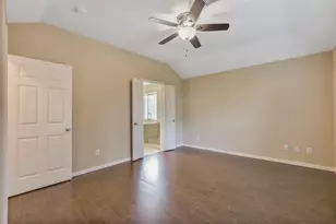 74 S Wynnoak Cir, The Woodlands, TX 77382 - Photo 18