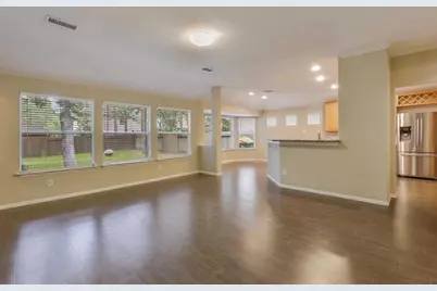 74 S Wynnoak Circle, The Woodlands, TX 77382 - Photo 8