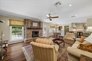 12206 Perthshire Rd, Houston, TX 77024 - Photo 4