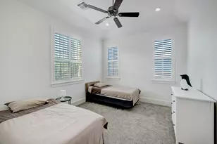 1602 E Rose Terrace Ln, Houston, TX 77055 - Photo 24