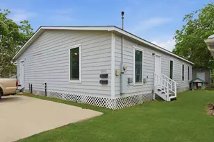 303 Gans St, Houston, TX 77029 - Photo 2