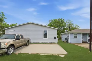 303 Gans St, Houston, TX 77029 - Photo 6