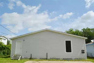 303 Gans St, Houston, TX 77029 - Photo 1