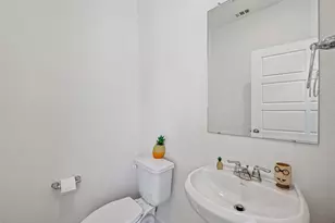 407 Robin St, Angleton, TX 77515 - Photo 18