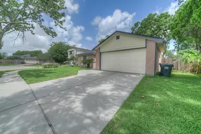 2607 N Brompton Drive, Pearland, TX 77584 - Photo 2