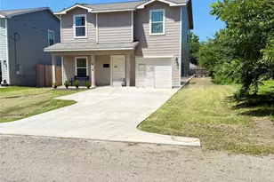 310 N Orange St, Sweeny, TX 77480 - Photo 4