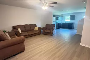 310 N Orange St, Sweeny, TX 77480 - Photo 14