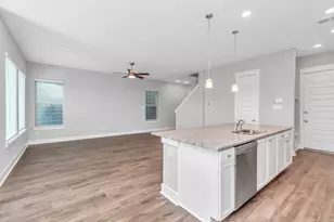 1415 Northern Brewer Trl, Houston, TX 77008 - Photo 8