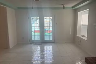 101 Pompano Ave, Galveston, TX 77550 - Photo 8