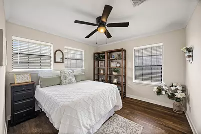 4513 Libbey Lane, Houston, TX 77092 - Photo 32