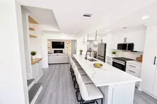 8314 Augustine Dr, Houston, TX 77036 - Photo 2