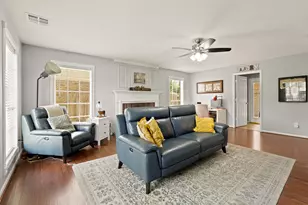 10503 Minturn Ln, Houston, TX 77064 - Photo 2