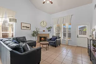 19919 Fairgrange Pl Ln, Katy, TX 77449 - Photo 8