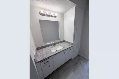 2102 Lake Creek Drive, Houston, TX 77339 - Photo 24