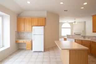 2727 S Cedar Hollow Dr, Pearland, TX 77584 - Photo 8