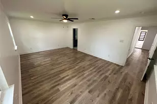 1404 Des Jardines St, Houston, TX 77023 - Photo 10