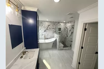 1404 Des Jardines Street, Houston, TX 77023 - Photo 20