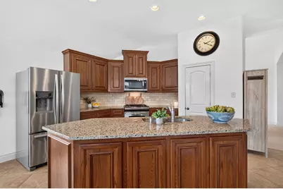 31806 Oak Thicket Court, Conroe, TX 77385 - Photo 8