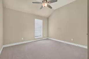 31806 Oak Thicket Ct, Conroe, TX 77385 - Photo 16