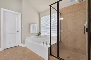 31806 Oak Thicket Ct, Conroe, TX 77385 - Photo 12