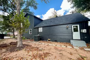 302 Moody St, Houston, TX 77009 - Photo 2