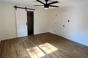 302 Moody St, Houston, TX 77009 - Photo 8