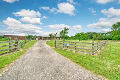 1801 N Mount Mariah Road, Montgomery, TX 77356 - Photo 2