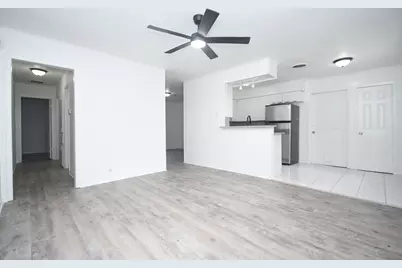 4711 Illinois Street, Dickinson, TX 77539 - Photo 8