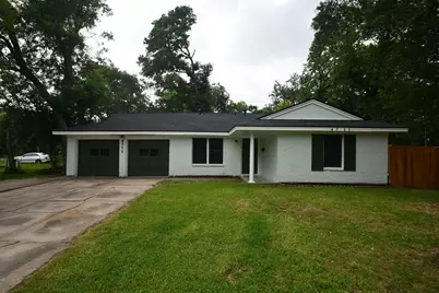 4711 Illinois Street, Dickinson, TX 77539 - Photo 2