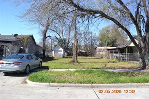 526 Kress St, Houston, TX 77020 - Photo 2