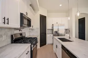 3839 Noah St, Houston, TX 77021 - Photo 6