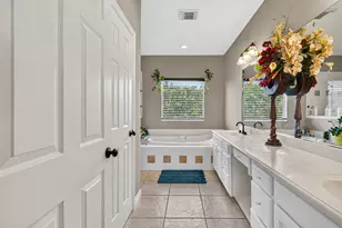 6035 N Arrowana Ln, Houston, TX 77036 - Photo 38