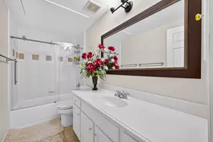 6035 N Arrowana Ln, Houston, TX 77036 - Photo 30