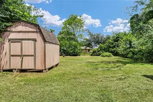 513 Farrer St, Angleton, TX 77515 - Photo 18