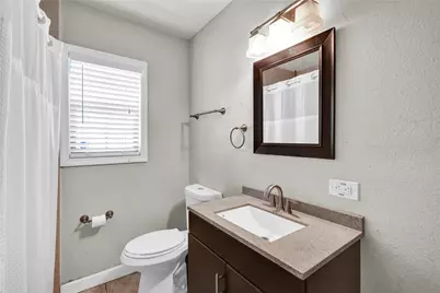 513 Farrer Street, Angleton, TX 77515 - Photo 10