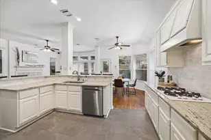 2935 Laurel Mist Ct, Kingwood, TX 77345 - Photo 10
