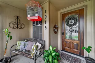 1915 Delphi Ln, Houston, TX 77067 - Photo 4
